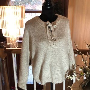 Cliche’ Chunky cream & tan sweater